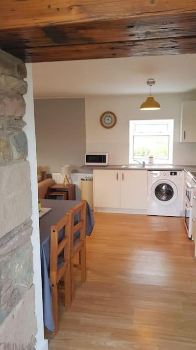 North Kessock Cosy 2 Bedroom Croft Cottage With Beautiful Views מראה חיצוני תמונה