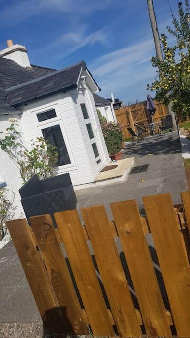 North Kessock Cosy 2 Bedroom Croft Cottage With Beautiful Views מראה חיצוני תמונה