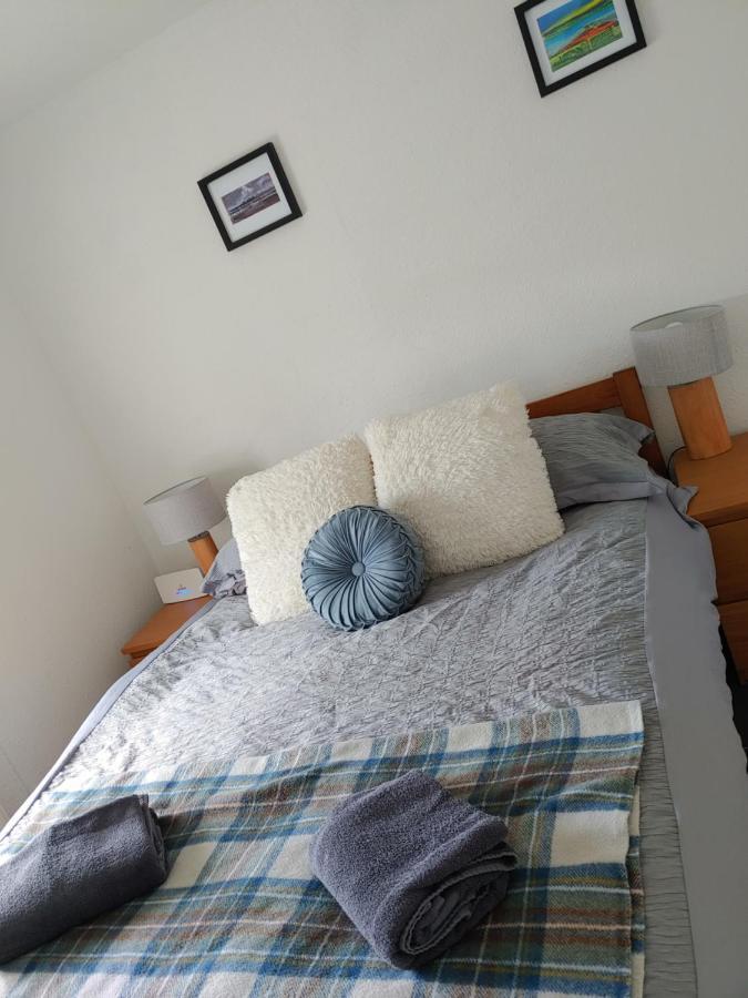 North Kessock Cosy 2 Bedroom Croft Cottage With Beautiful Views מראה חיצוני תמונה